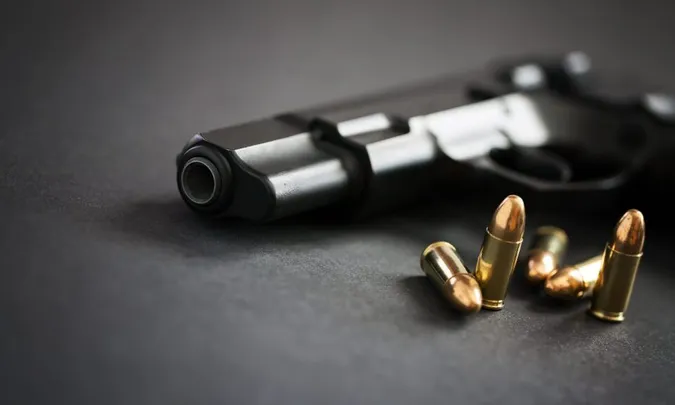 В Україні дозволили видавати цивільним вогнепальну зброю для відбиття вторгнення РФ