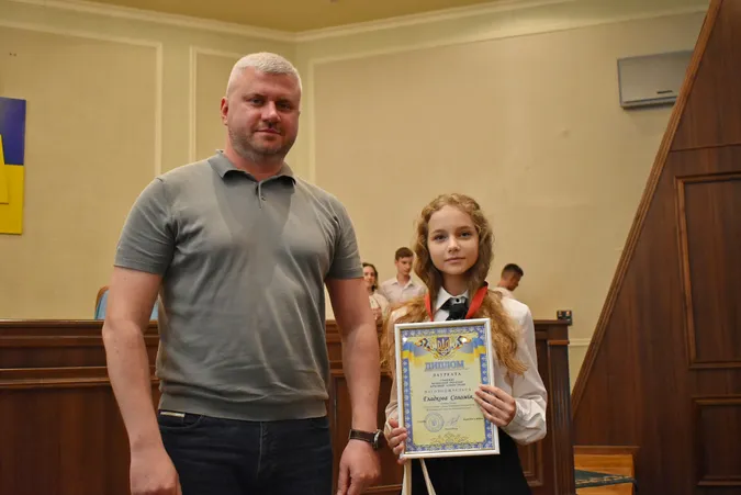 Гордість Волині: в Луцьку нагородили юних інтелектуалів та їхніх наставників