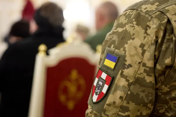 Навіть з пораненням продовжував воювати: Зеленський вручив волинянину «Золоту Зірку»