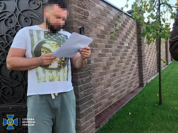 Обшуки на постах «Луцьк», «Рівне», «Дубно», «Сарни»: митників викрили на схемі з розмитнення авто (фото, відео)