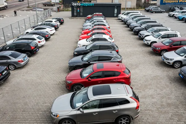 «Дешевше, ніж чашка кави»: West Auto Hub пропонує найкращі умови для продажу автівок*