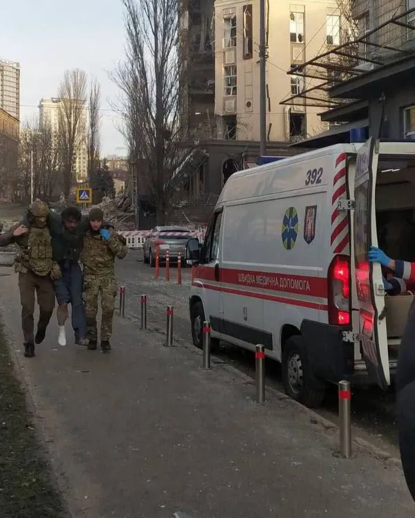 Поранений японський журналіст
