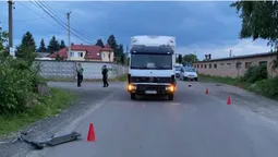 Біля Луцька хлопчик на самокаті потрапив під вантажівку – він отримав важкі травми (оновлено)