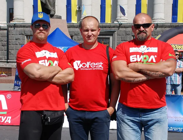Валерій Пельц: від КВНу до стронгмену