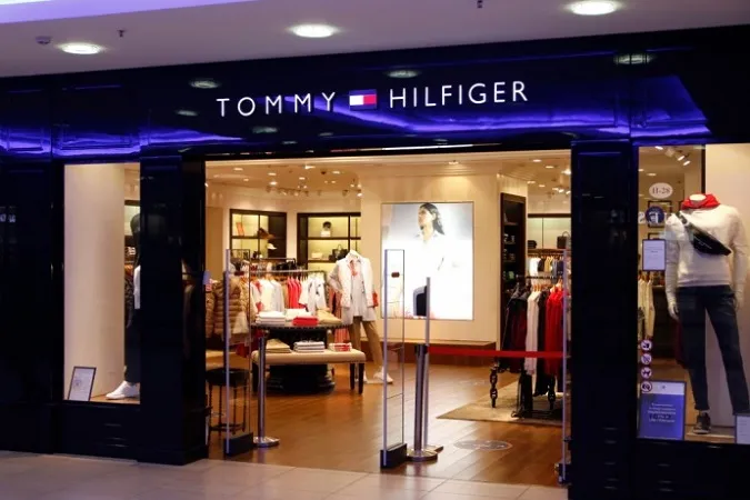 Власник Tommy Hilfiger вийшов з ринку РФ