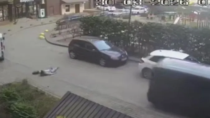 У Луцьку в ЖК «Атлант» під час роботи ТЦК постраждала вагітна (відео)