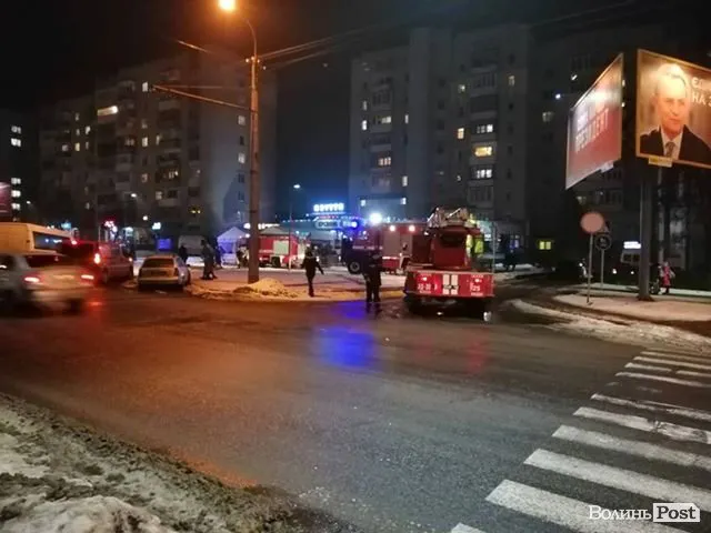 Гарячі «Теревені»: на Соборності «горіла» піцерія (фото)