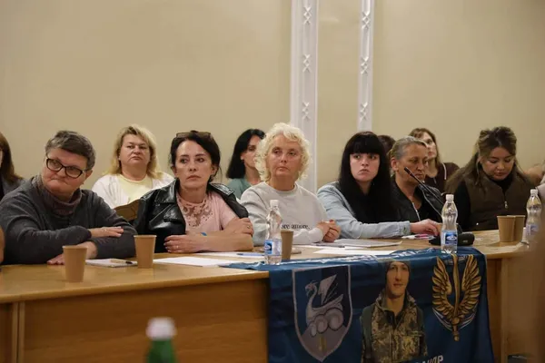 Понад шість годин розмов: Тарас Шкітер зустрівся з родинами зниклих безвісти на Волині (фото)