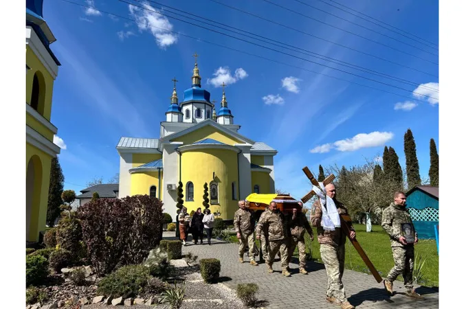 У Луцькому районі попрощались із 31-річним Героєм Олександром Зіпертом (фото)