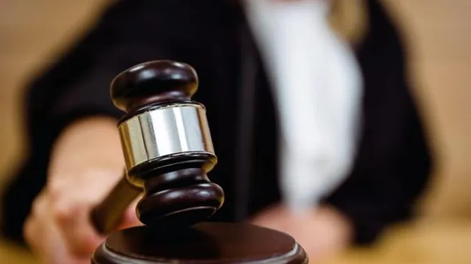Півроку громадських робіт: поляка засудили за зневагу до українського подружжя