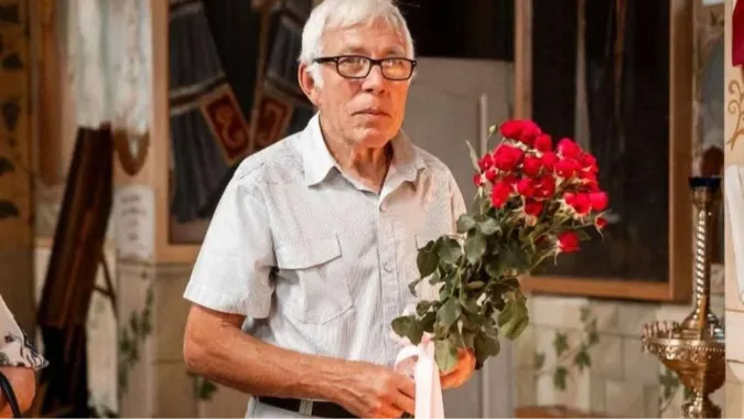 Заблукав у лісі і впав у рів: зниклого на Волині пенсіонера після трьох діб пошуків знайшов пес (фото)