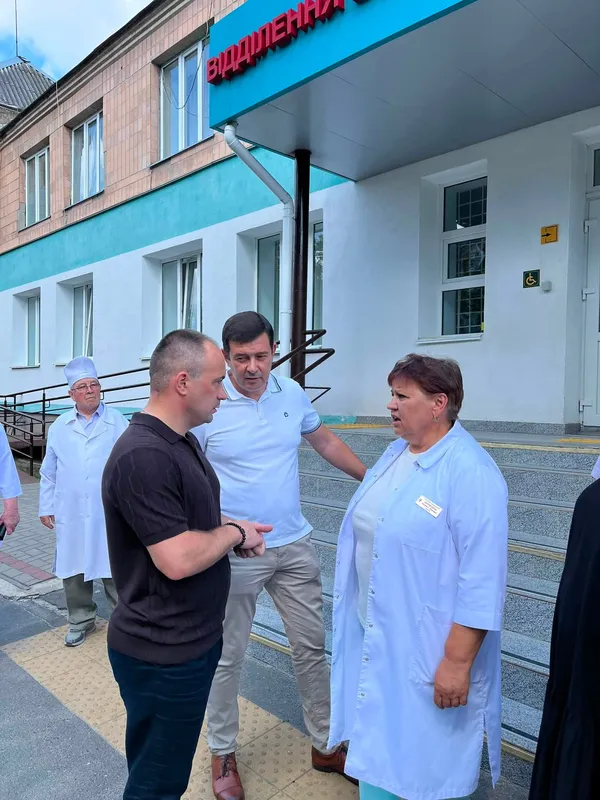 У Камінь-Каширській лікарні запрацював медичний ліфт із найбільшою вантажопідйомністю на Волині