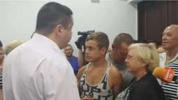 У Луцькраді підприємці з ринку «Привіз» змушують депутатів працювати (фото, відео)