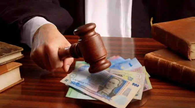 Луцький суд вдруге оштрафував колишню поліцейську