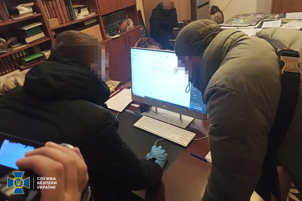 В УПЦ «МП» на Тернопільщині та Прикарпатті СБУ знайшла пропаганду, що заперечує існування України (фото)