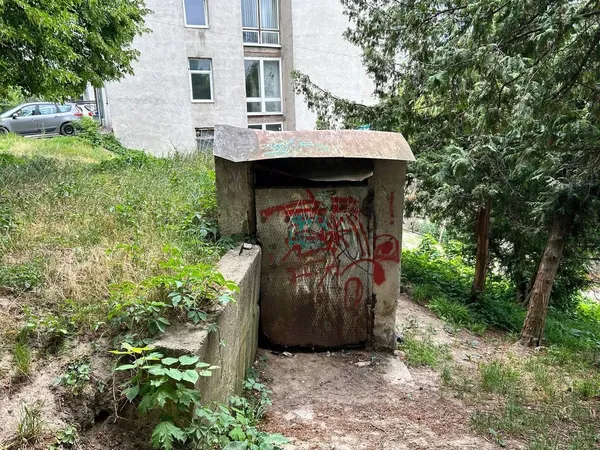 Лише 46 повністю доступні: у Луцьку перевіряють укриття та сховища (фото)