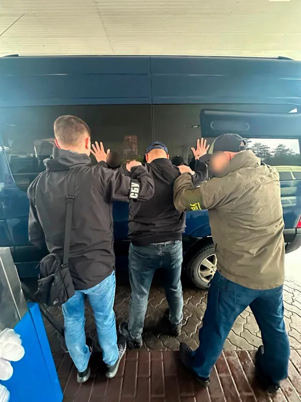 На кордоні затримали двох «бізнесменів» з Волині, які переправляли ухилянтів (фото)