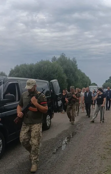 Загинув 4 роки тому: на Волині попрощались з Героєм Юрієм Засєкіним (фото)