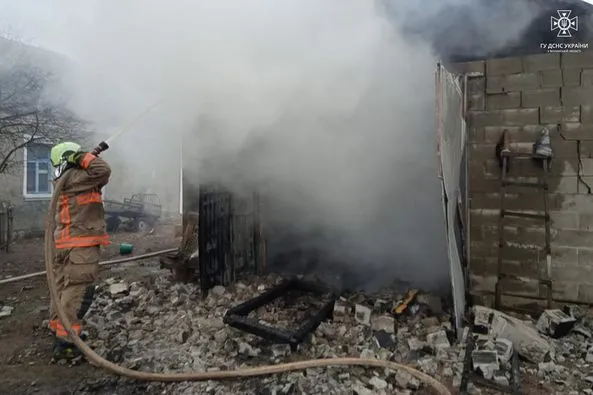 В полі на Волині загорівся трактор (фото)