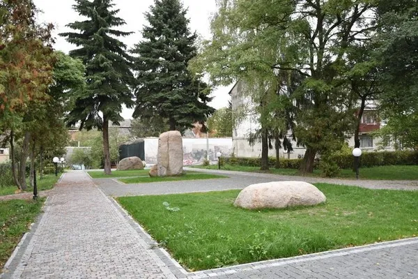 У Луцьку відремонтували 46 прибудинкових територій (фото)