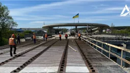 Рух Житомирською трасою для вантажівок відновлять наприкінці травня