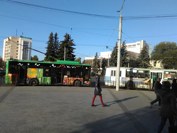 У центрі Луцька - затор (фото)