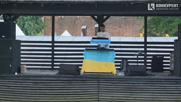 Перший день Lutsk Food Fest 4.5.0: що відбувається у Луцькому замку (фото)