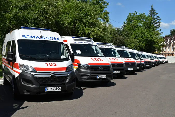 Медзаклади Волині поповнилися новими «швидкими» (фото)
