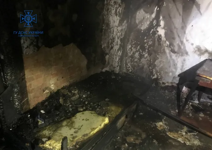 У Луцькому районі горіла хата – господарка дивом вижила (фото)
