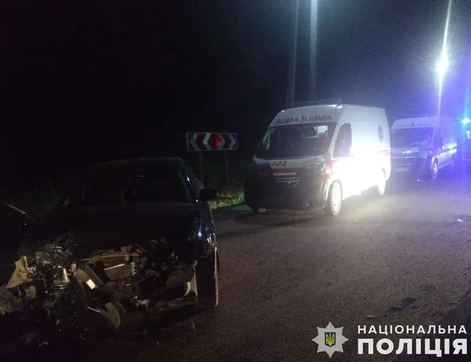 У масштабній автотрощі на Львівщині постраждали четверо волинян (фото)