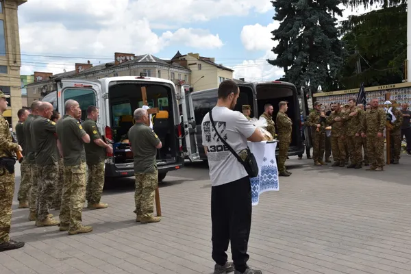У Луцьку попрощались із Героями Андрієм Кравчуком та Романом Смалем (фото)