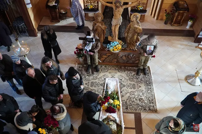 На Волині попрощалися із воїном Євгенієм Дягілєвим (фото)