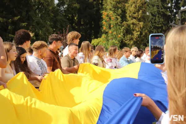 У ЛНТУ провели посвяту першокурсників: танцював навіть робот-гуманоїд (фото)