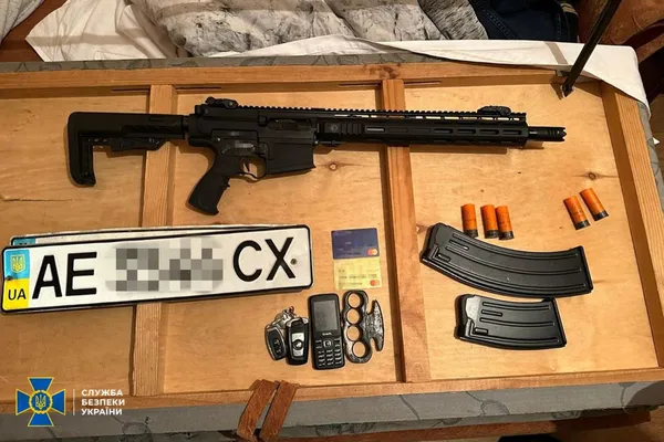 Вимагали гроші та викрадали людей: СБУ затримала злочинну організацію (фото)