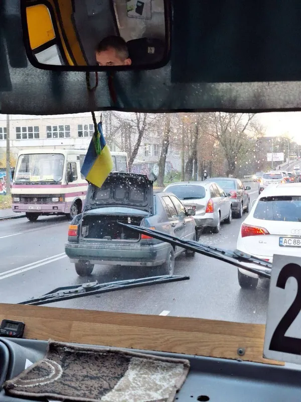 У Луцьку на Ковельській зіткнулися три автомобілі (фото)