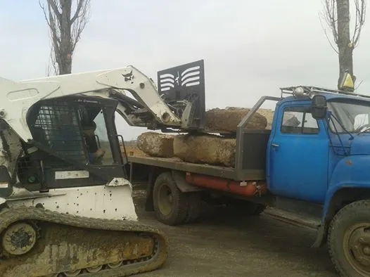 Біля ковельського ветсанзаводу облаштували блокпост (фото)