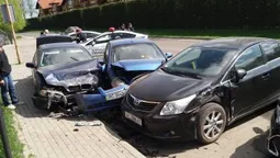 У Луцьку беха "на бляхах" розтрощила дві іномарки