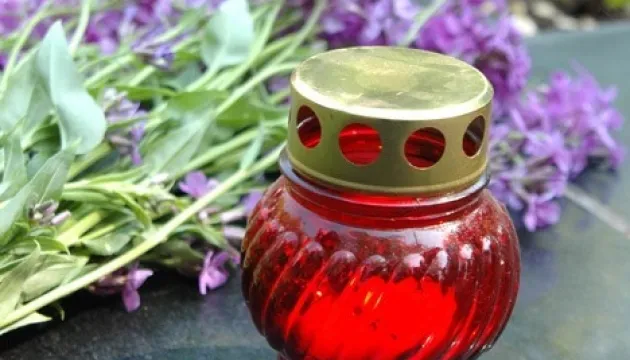 Провідна неділя: графік руху автобусів до кладовища в Гаразджі