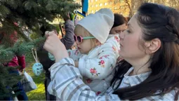 «Великодня надія»: у Луцьку рідні полонених та зниклих безвісти Героїв влаштували акцію (фото)