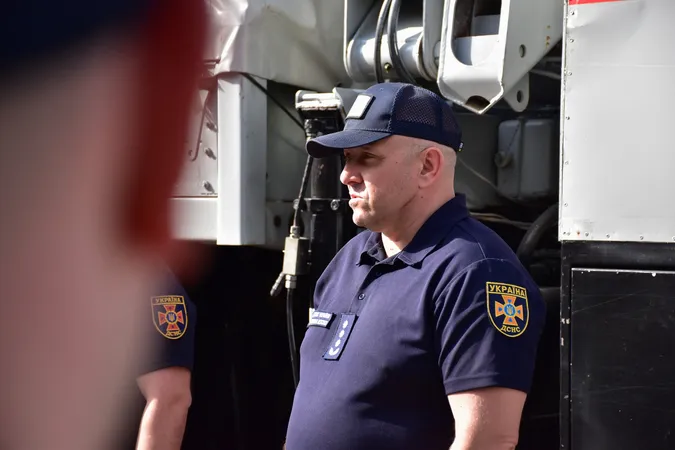 Волинські піротехніки поїхали розміновувати Донеччину (фото)