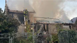 Внаслідок повітряної атаки у Луцьку знищений житловий будинок (фото)