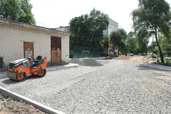 Цьогоріч у Луцьку планують відремонтувати понад 30 дворів (фото)