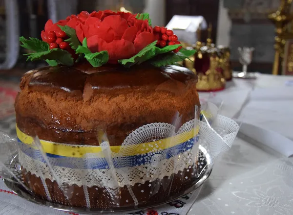 У Луцьку прикордонник, який повернувся із зони бойових дій, повінчався з дружиною (фото)