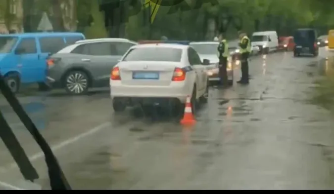 У Луцьку неподалік центру – аварія, вулиця стоїть в заторі