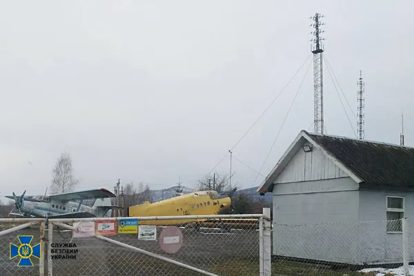 Винищувач МіГ-29, піднятий з аеродрому в Луцьку, перехопив порушника повітряного простору (фото)
