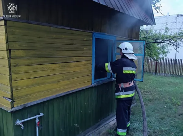 У Гряді блискавка влучила в будинок відпочивальників (відео, оновлено)