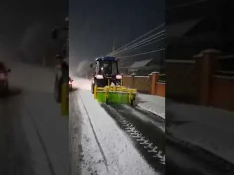 Засніжило: дороги Луцька чистили від снігу (відео)