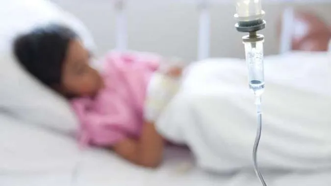 Стало зле під час зняття гіпсу: у київській лікарні померла 10-річна дівчинка
