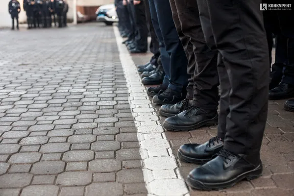 Волинські патрульні відсвяткували 4 річницю із новими званнями та подяками (фото)