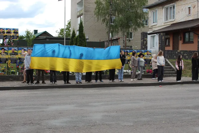 На Волині в останню путь провели Героя Олександра Стасюка (фото)